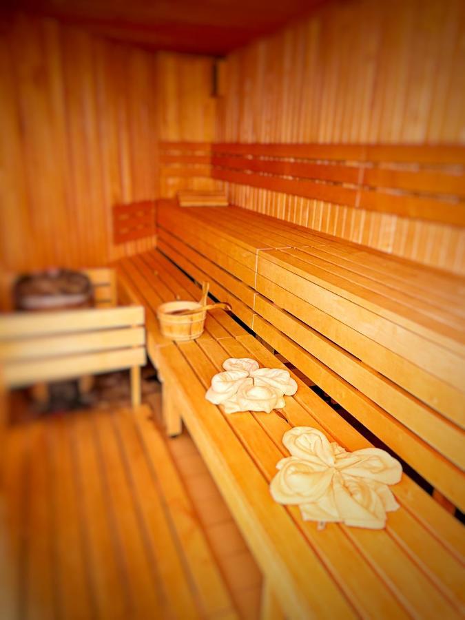 Garni Hotel Pyramida ヘプ エクステリア 写真